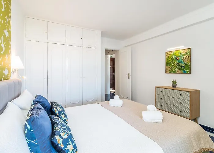 Window Paradise By Alzira Apartman *